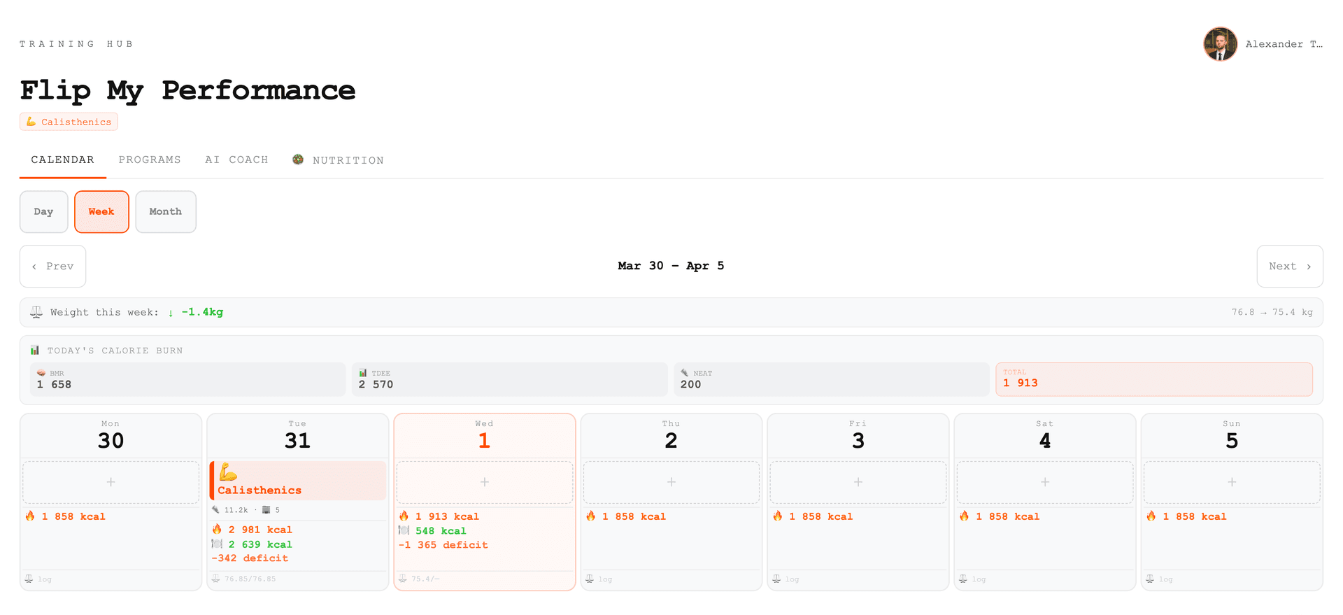 Flip My Performance — weekly training calendar with calorie tracking and AI coach